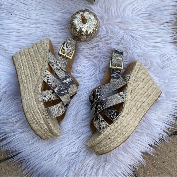 Marc Fisher Snakeprint Wedges - Picture 4 of 6